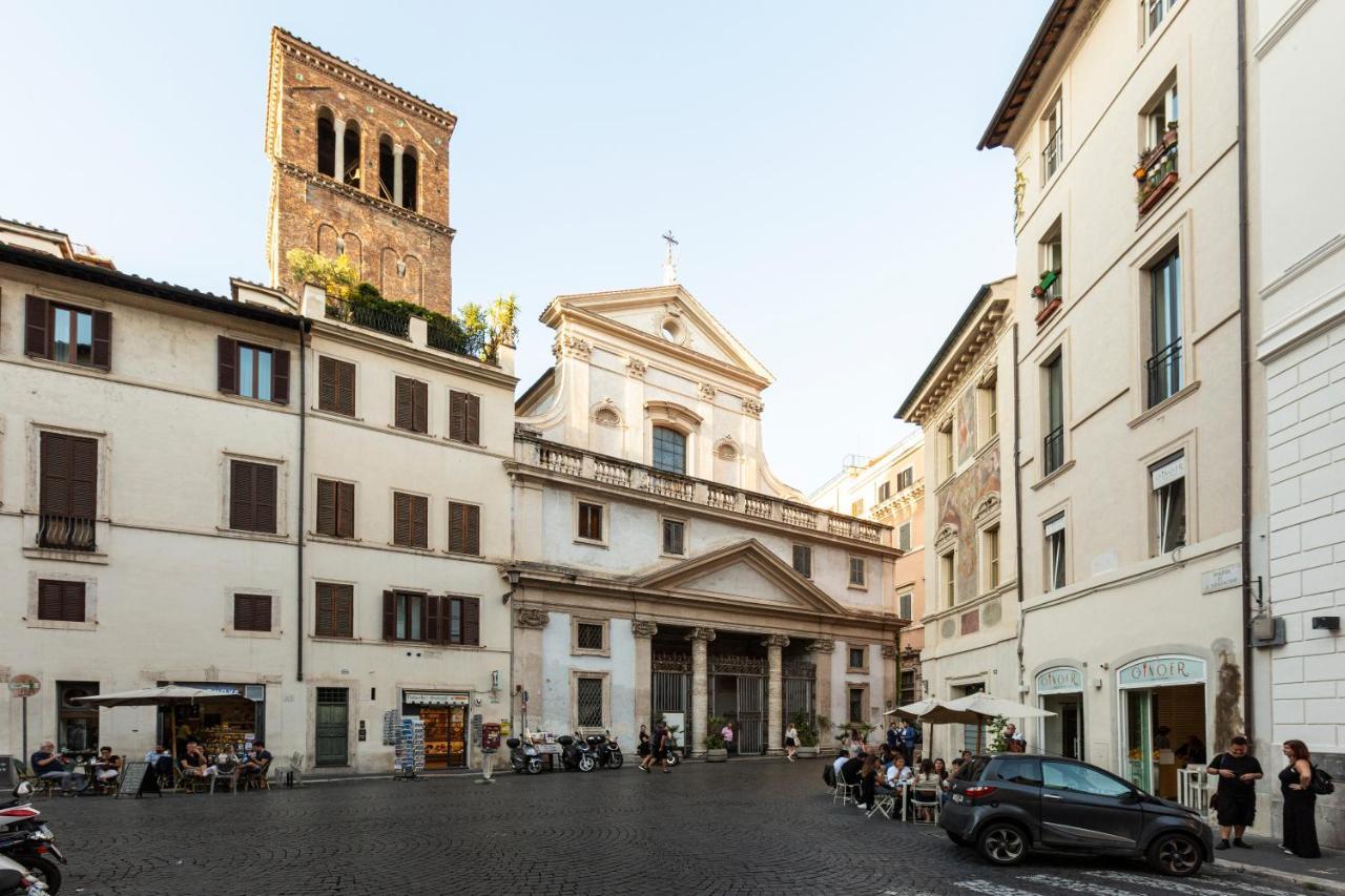 Pantheon Palazzo Nari #9